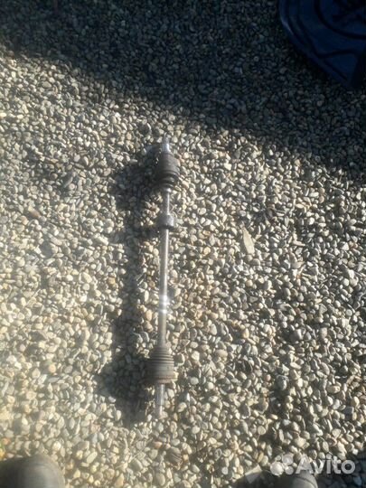 Привод правый Toyota Vitz Yaris 1sz