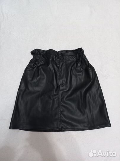 Кожаная мини-юбка