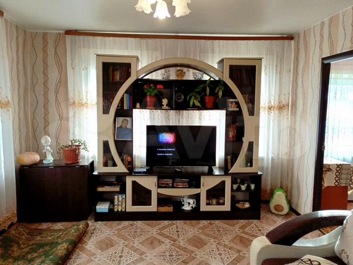 Дом 48 м² на участке 8 сот.