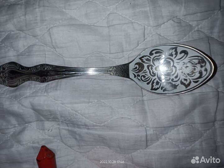 Ложка металлическая и деревянная, чайный сервиз