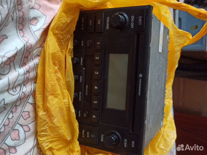 Кассетная автомагнитола