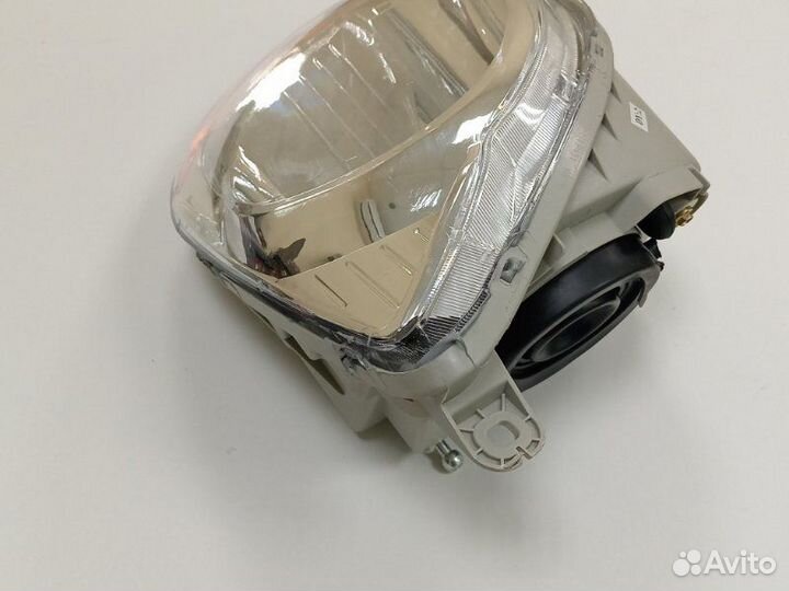 Фара левая Chevrolet Spark M200