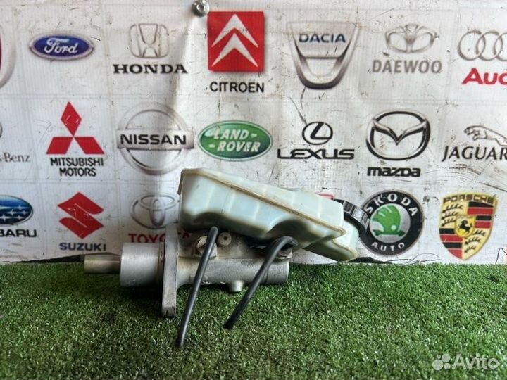 Главный тормозной цилиндр Ford Focus 2 хэтчбек
