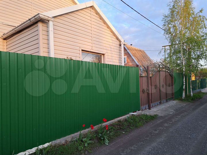 Дом 100 м² на участке 5 сот.