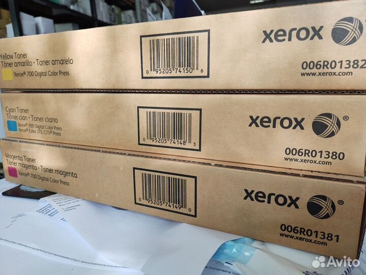 Тонер-картридж Xerox 700