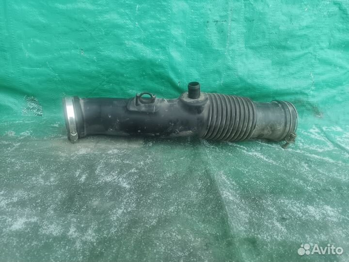 Патрубок воздушного фильтра Pajero Sport 08-13 г