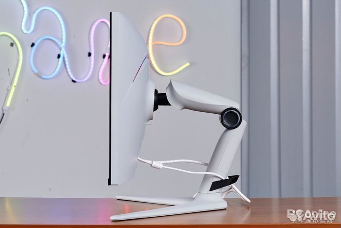 Mini LED монитор HKC 27