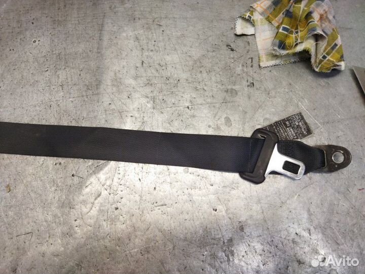 Ремень безопасности задний Mitsubishi Lancer 9