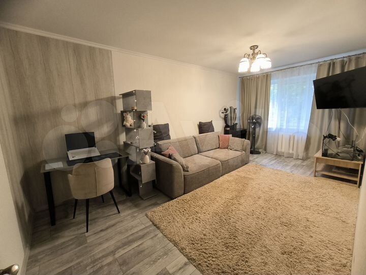 2-к. квартира, 50 м², 1/5 эт.