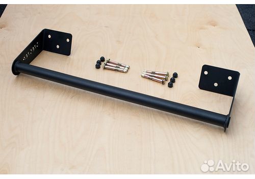 Настенный кронштейн для хранения ковриков