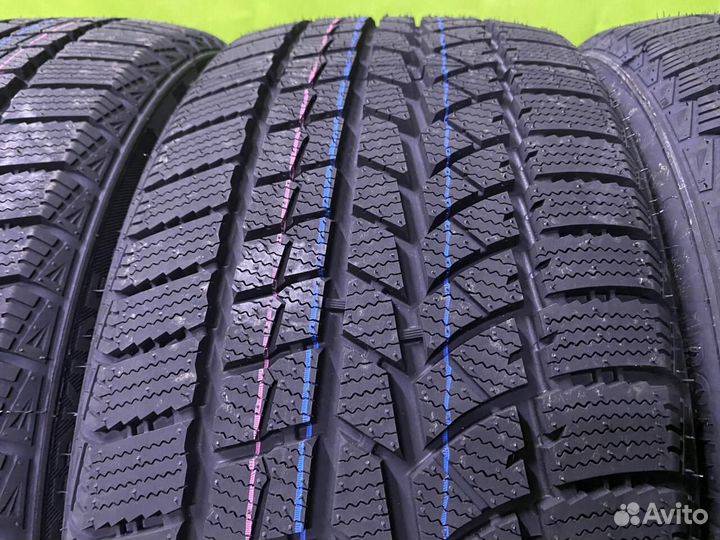 DoubleStar DW02 245/40 R20 99T