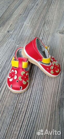 Сандали для девочки