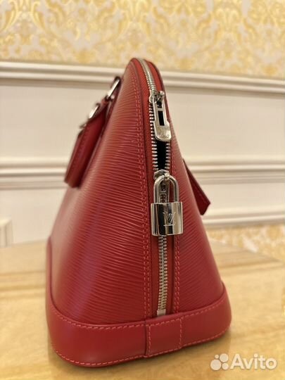 Сумка Louis vuitton Alma PM red Epi leather