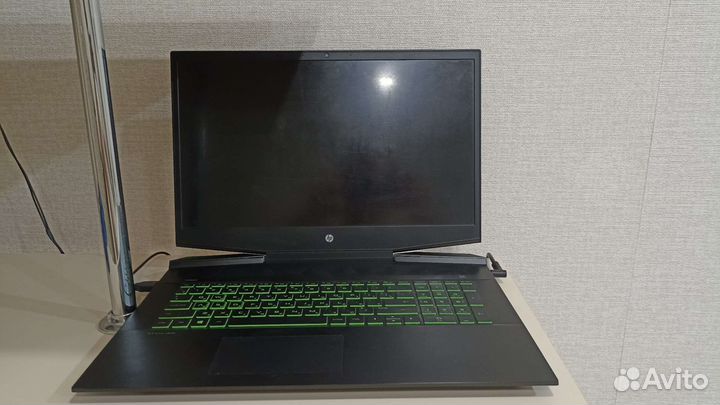 HP Pavilion Gaming 17-cd2041ur черный