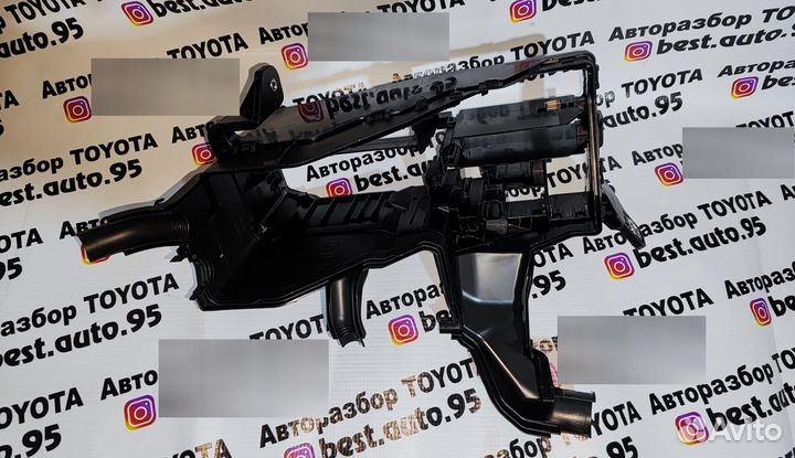 Корпус предохранителей camry 50/55