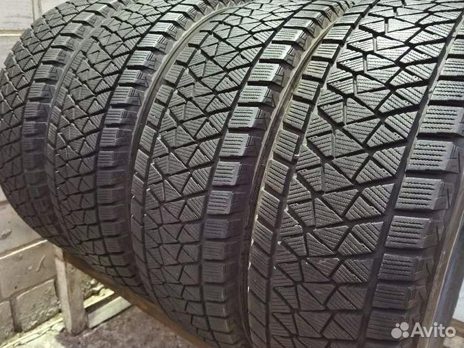 Bridgestone Blizzak DM-V2 225/65 R17 99T