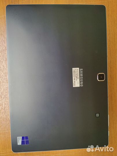 Планшет Samsung Galaxy Tab Pro S 12.2 W700 W708