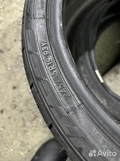 Nitto NT555 G2 245/35 R19 и 275/30 R19 Y