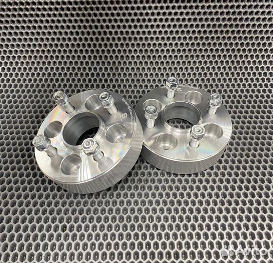 Проставки колесные 4х98 40мм цо 58.6 2шт