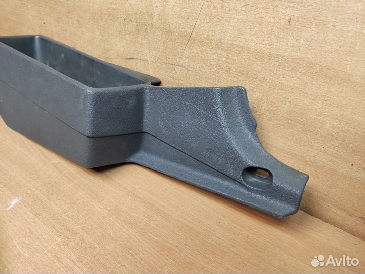 Пластик сидения левый, Volvo 960