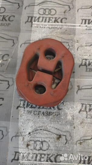 Резинка подвеса глушителя VW Golf VI 2009-2012