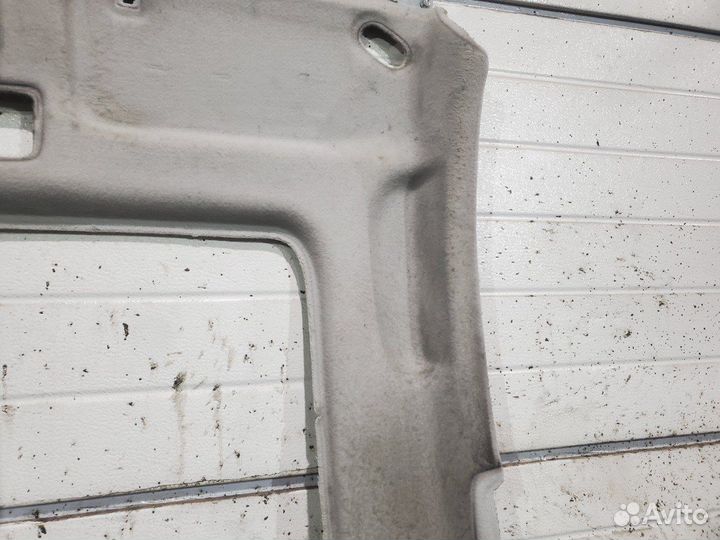 Pontiac Vibe Обшивка потолка под люк