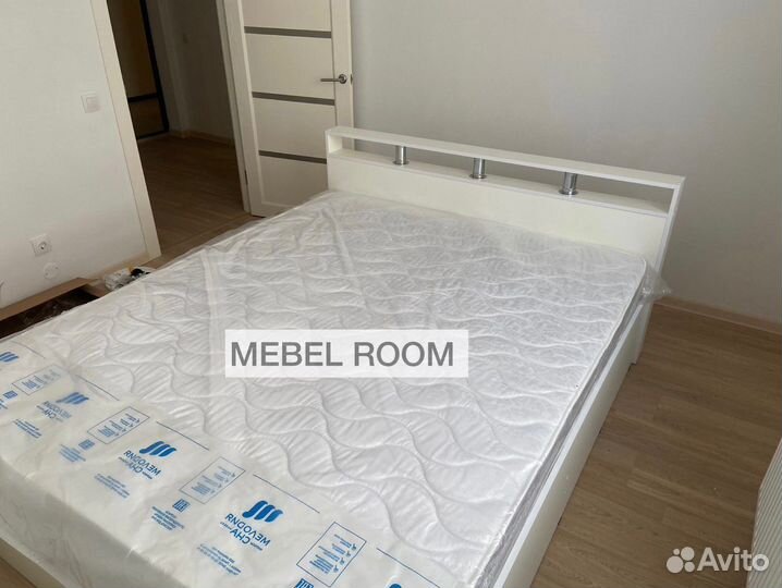 Спальный гарнитур новый