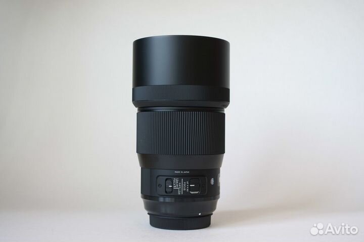 Sigma AF 135mm f/1.8 DG HSM Art для Canon