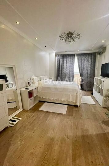 3-к. квартира, 110 м², 5/13 эт.
