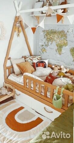Новая детская кровать домик