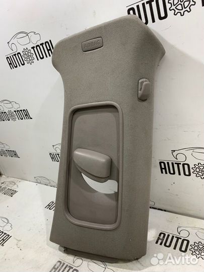 Накладка центральной стойки правая Volkswagen