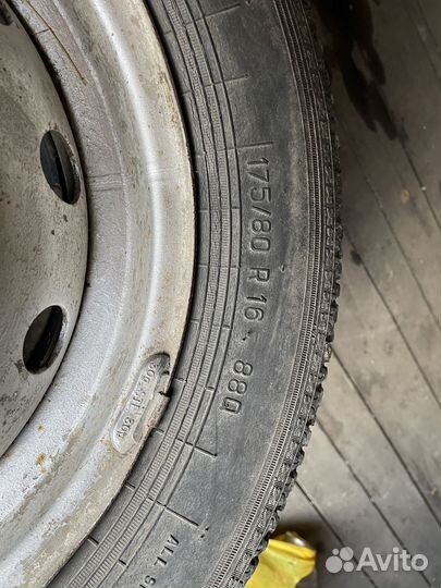 Продам колеса с дисками