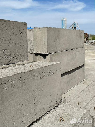 Фундаментный блок