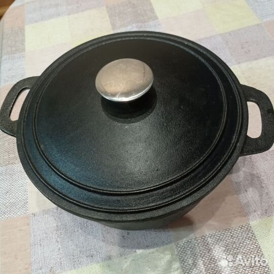 Чугунная кастрюля, казан