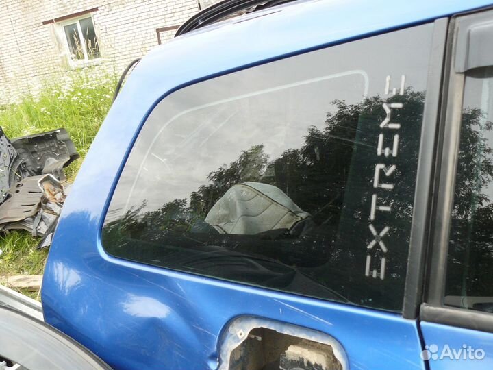 Стекло боковое багажника для Renault Megane II