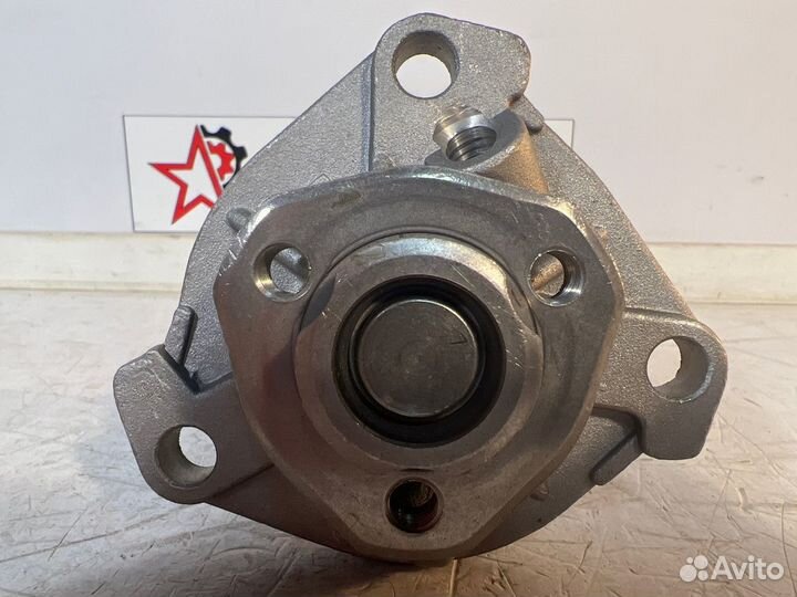 Насос системы охлаждения новый VW Bora/Golf/Passat