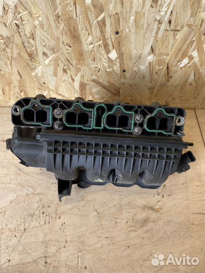 Коллектор впускной Opel Corsa D 2006-2015 A14XER