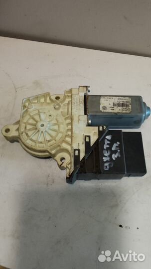 Моторчик стеклоподъемника Volkswagen Jetta