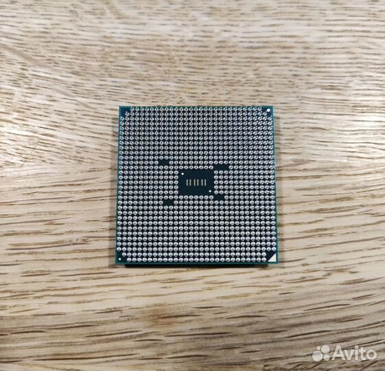Процессор AMD Athlon II X4 740 FM2 4 ядра