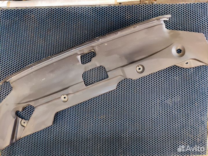 Накладка замка капота Mitsubishi ASX