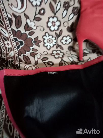 Сапоги красные