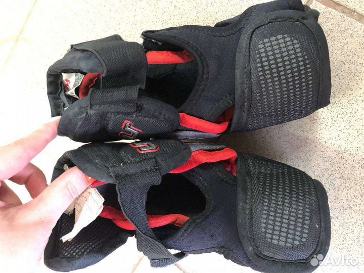 Налокотники хоккейные jr