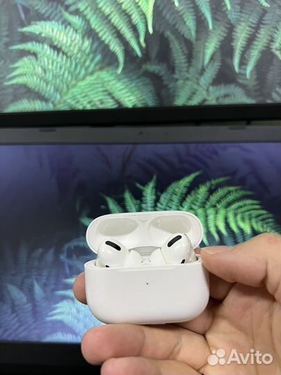 Наушники apple airpods pro 1 кейс+правый наушник