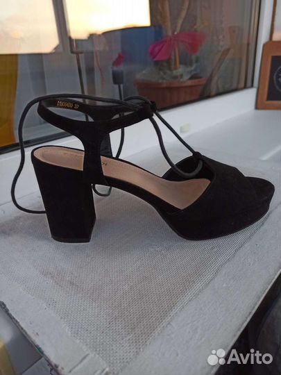 Босоножки женские 37 размер