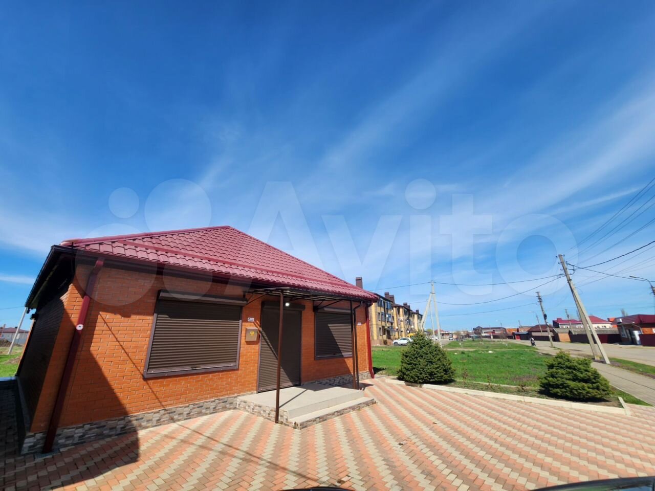 Отдельное здание 100 м2 с землёй 1.2 сотых (Свобод