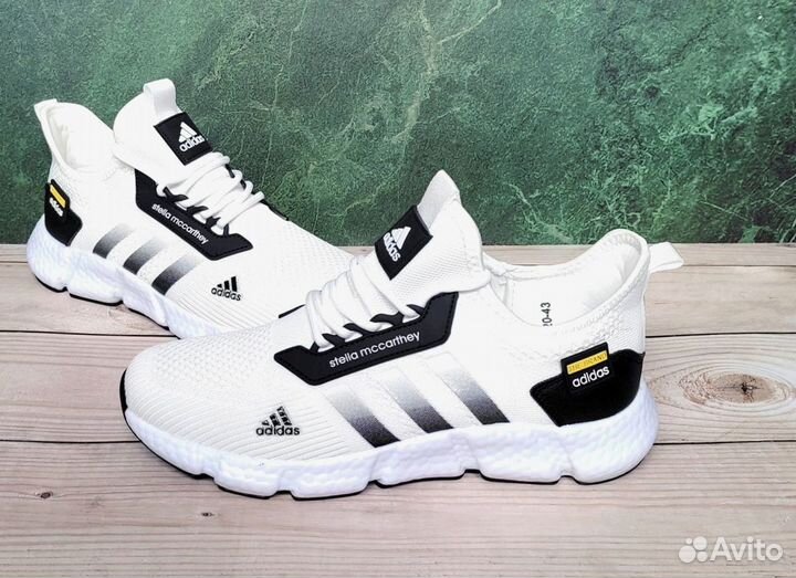 Кроссовки adidas