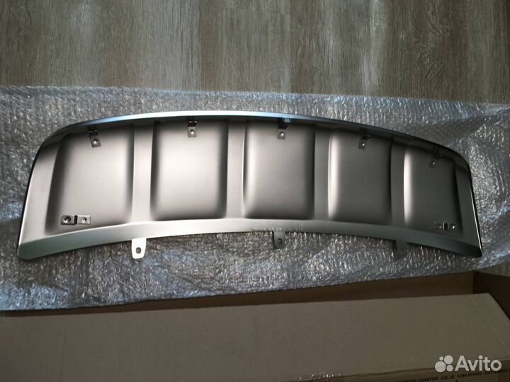 Накладка переднего бампера Audi A6 Allroad