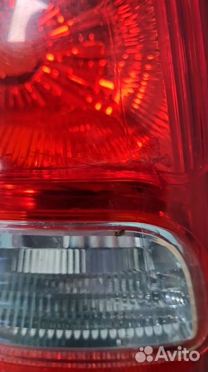 Фонарь задний mitsubishi L200 2015