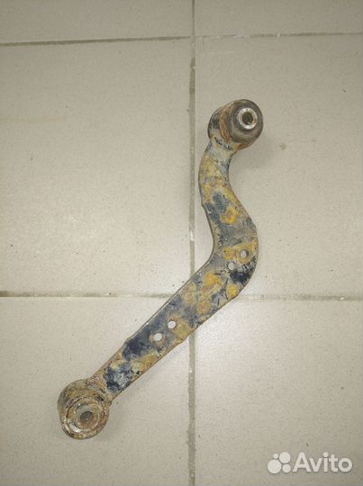 Рычаг задней подвески поперечный пр Toyota Rav 4