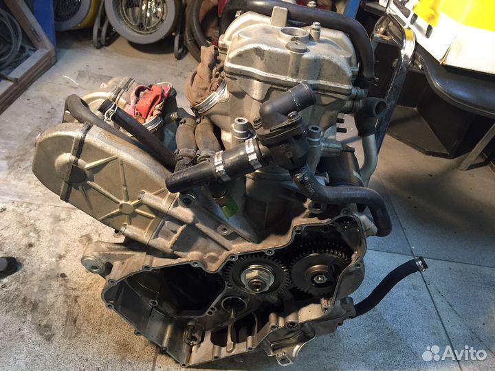 Двигатель для мотоцикла aprilia RSV4